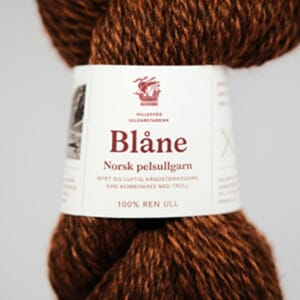 Blåne pelsullgarn