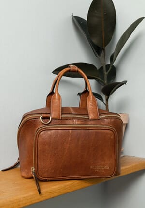 Project 39 - Prosjektbag walnut/gull