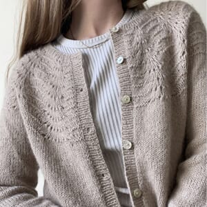 Peacock Cardigan oppskrift