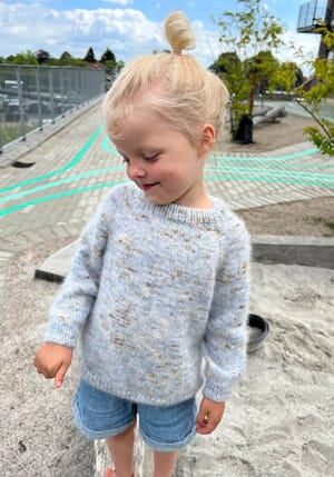 Monday sweater junior